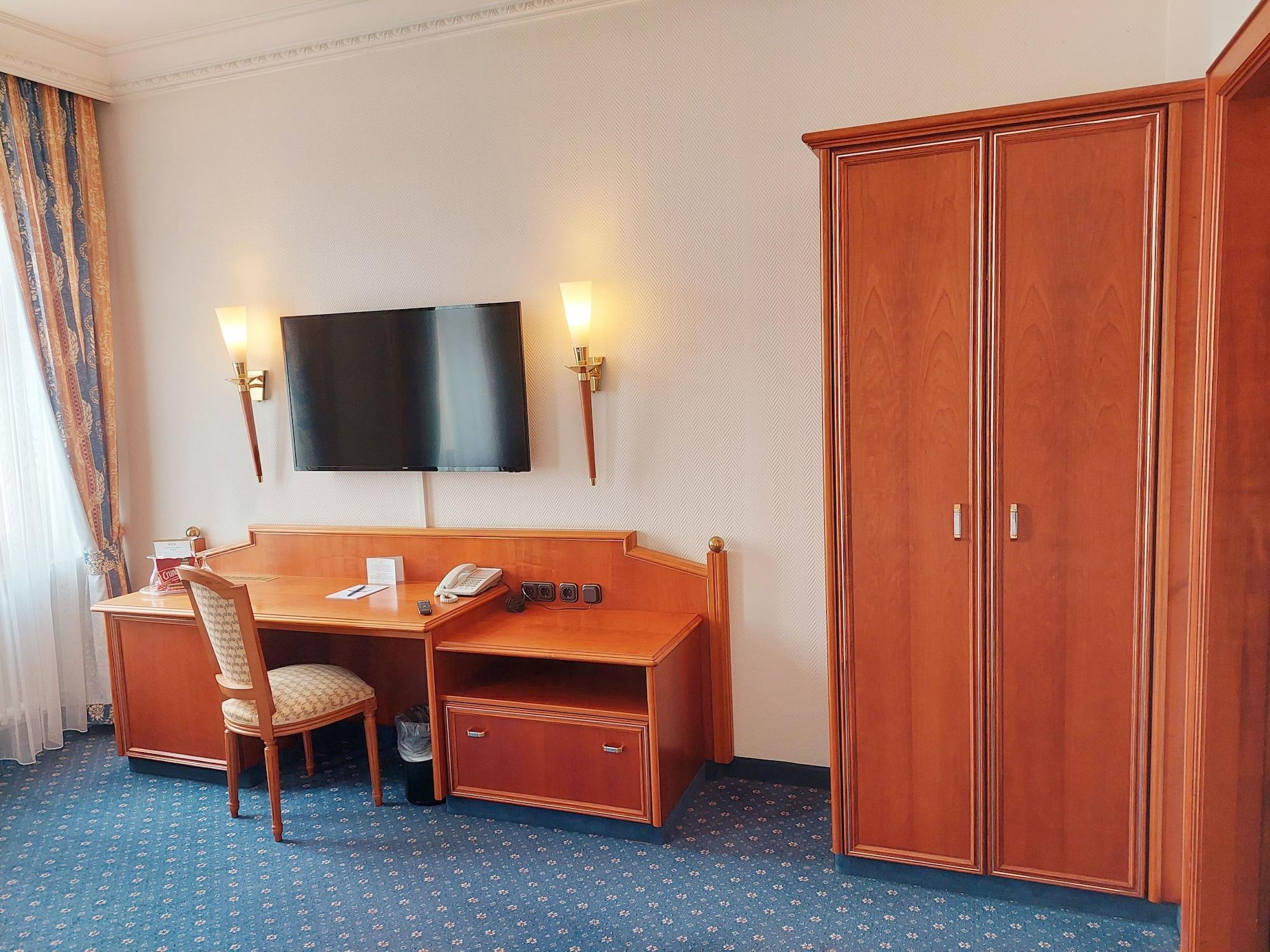 Hotel Bayerischer Hof Dresden Luaran gambar