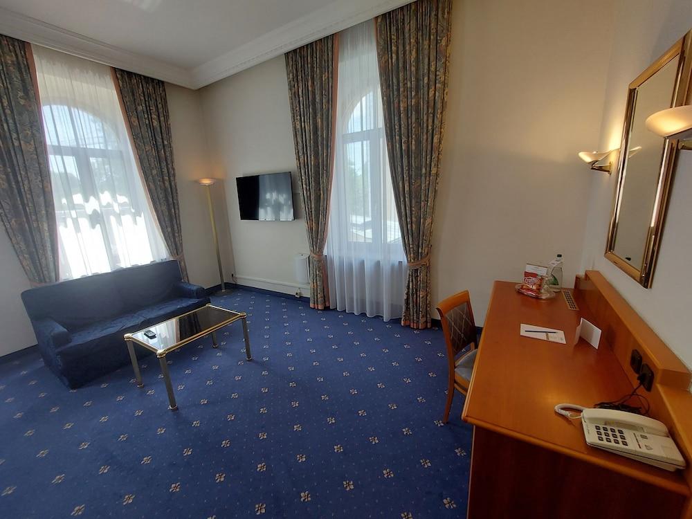 Hotel Bayerischer Hof Dresden Luaran gambar