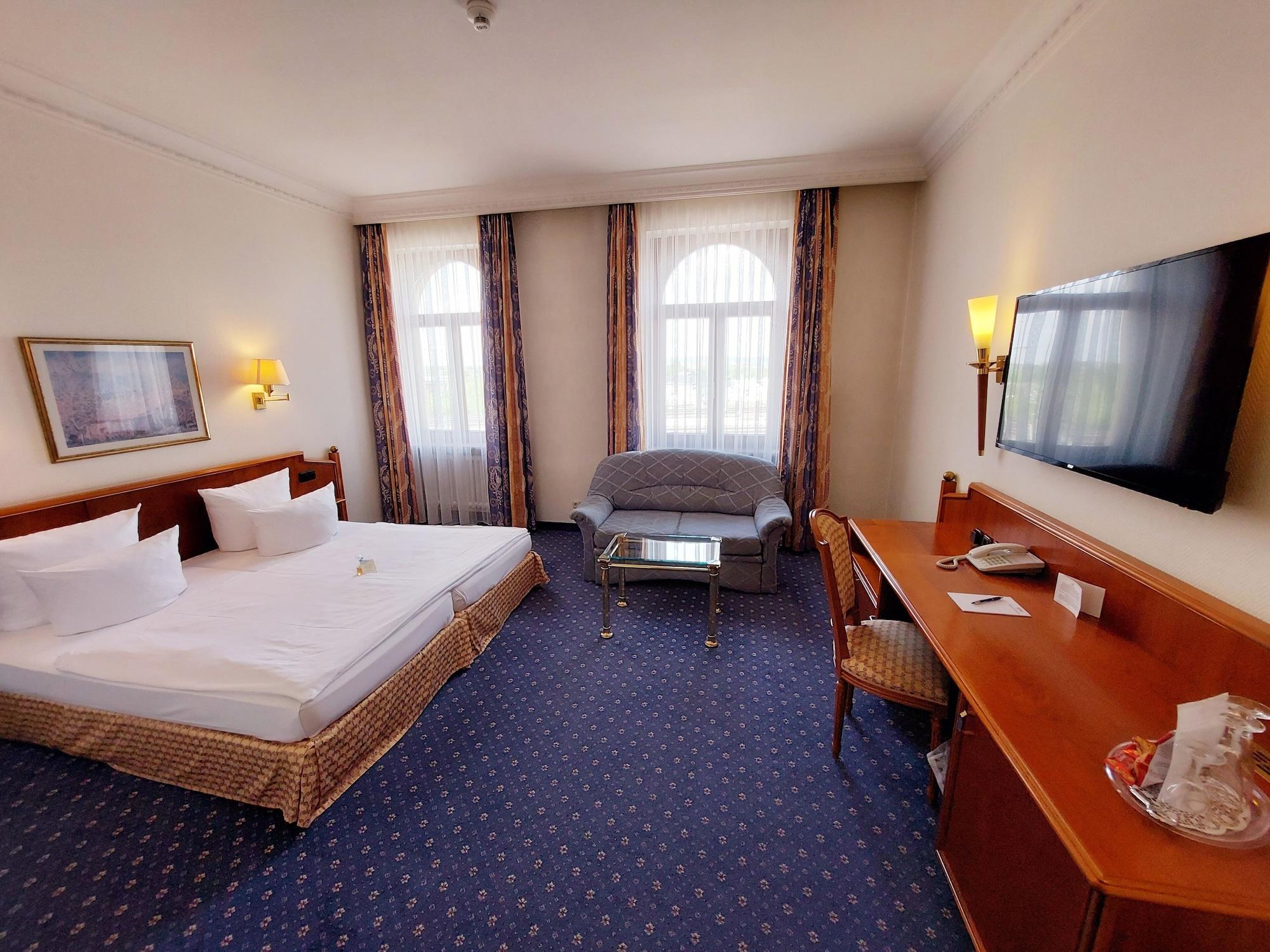 Hotel Bayerischer Hof Dresden Luaran gambar