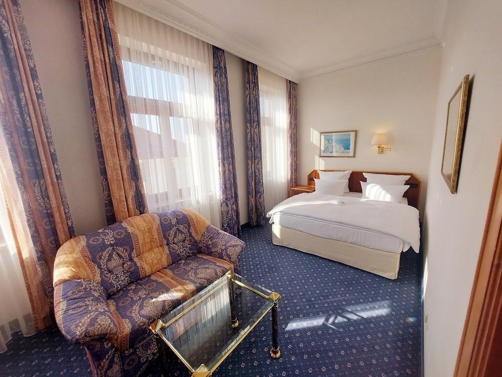 Hotel Bayerischer Hof Dresden Luaran gambar