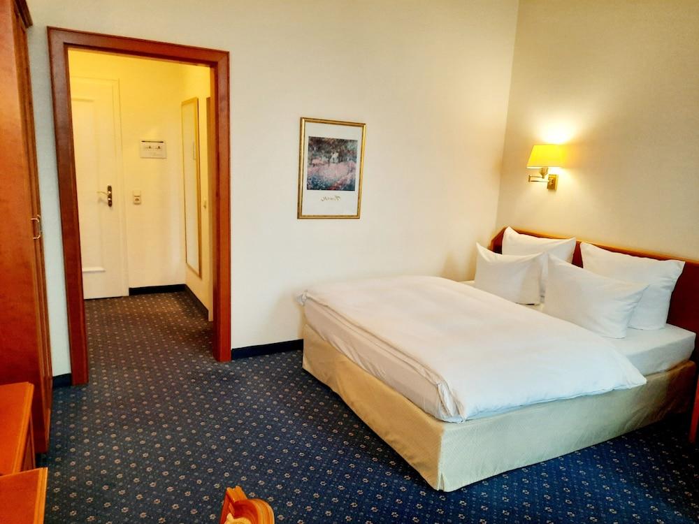 Hotel Bayerischer Hof Dresden Luaran gambar