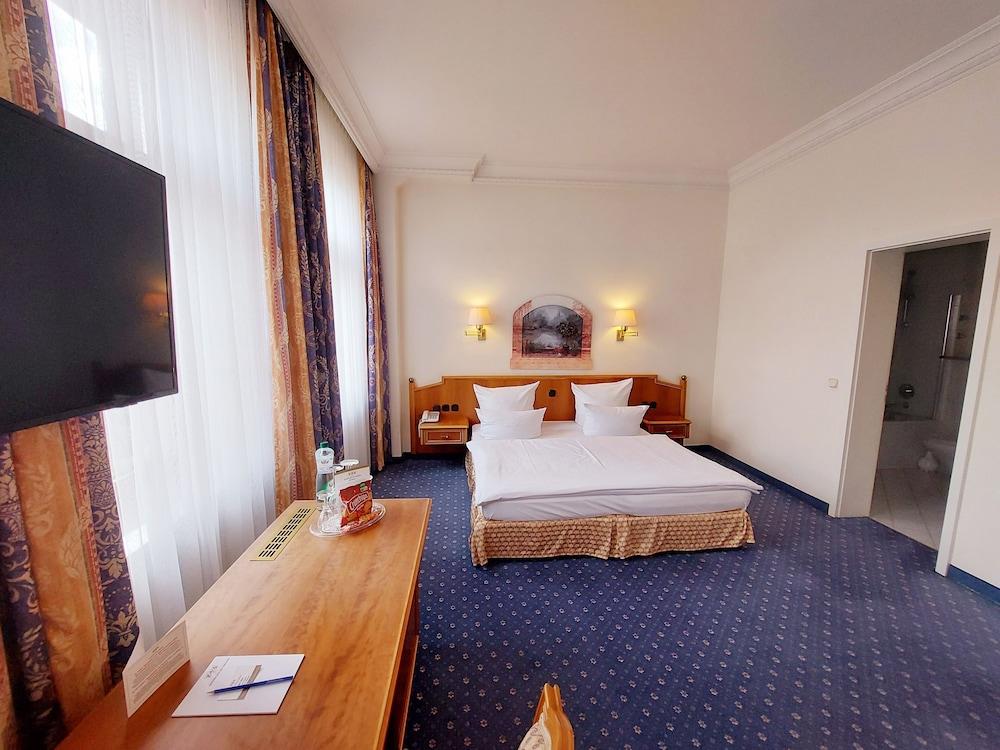 Hotel Bayerischer Hof Dresden Luaran gambar