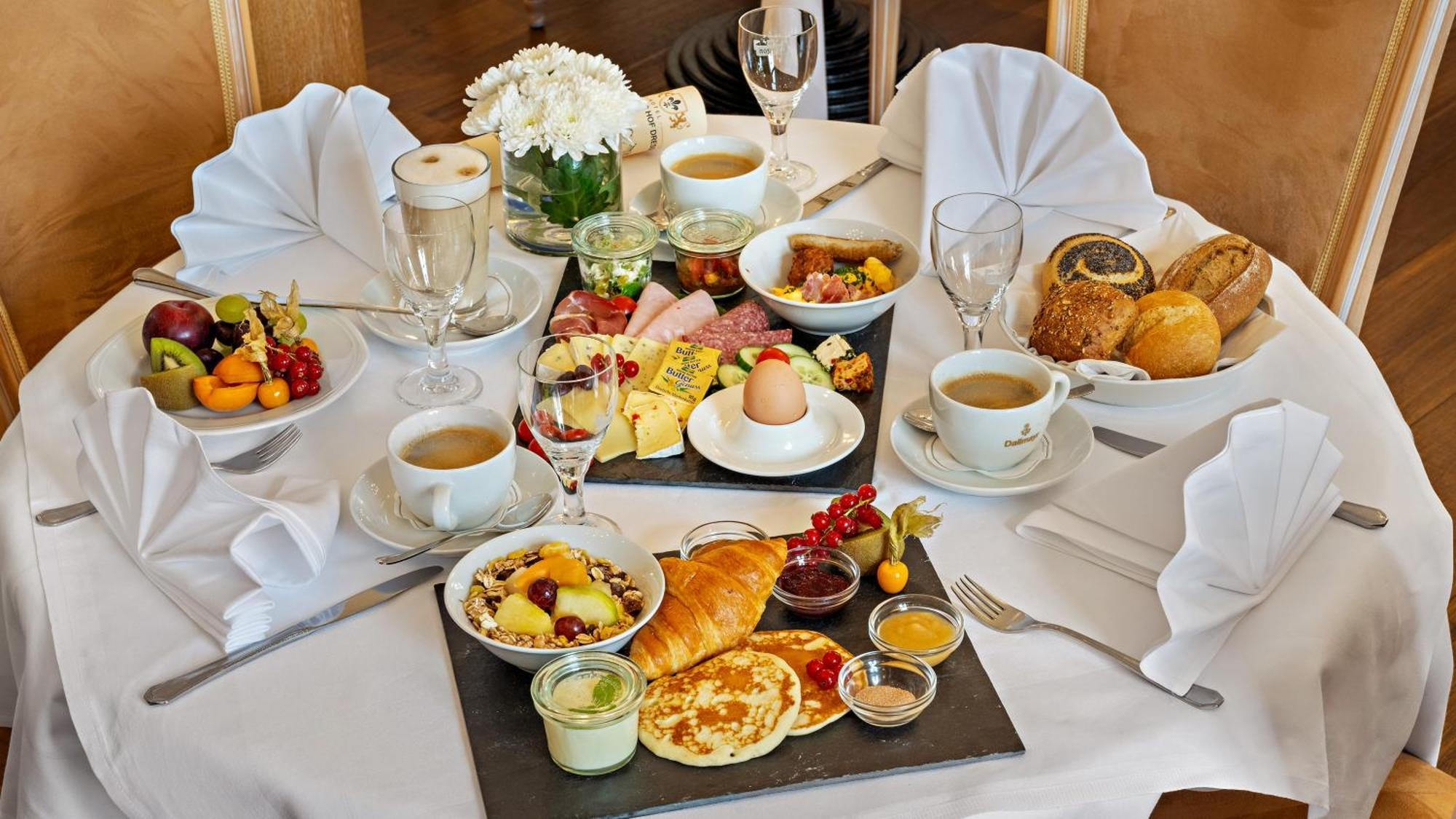 Hotel Bayerischer Hof Dresden Luaran gambar